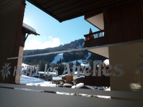 Logis Les Airelles Restaurant Le Savoie